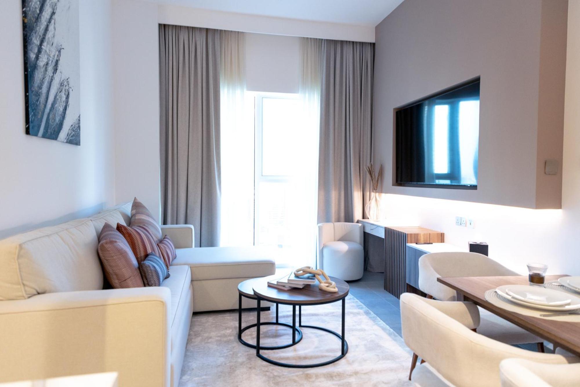Апартаменти Lusso Hometels Missoni Business Bay *
